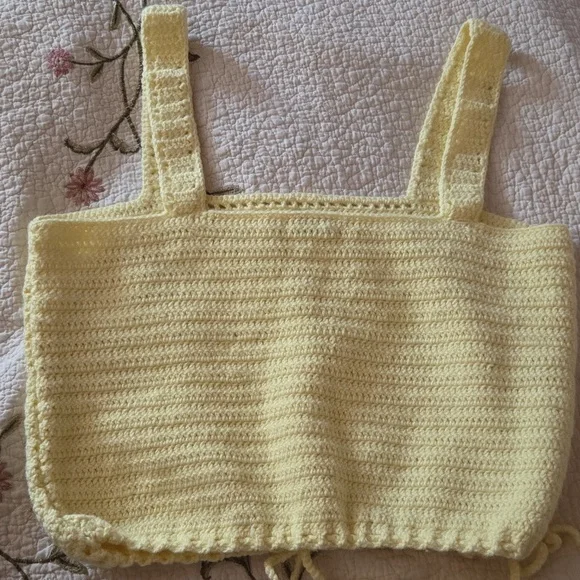 Yellow Crochet Tank Top LARGE - Picture 4 of 4